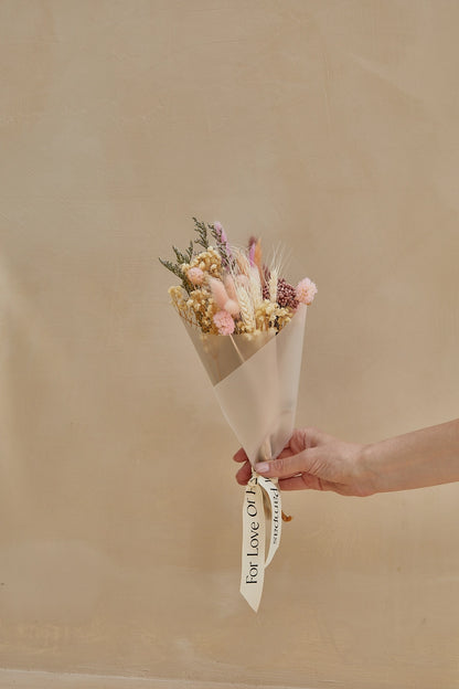 Petite Dried Flower Bouquet- Pink