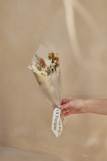 Petite Dried Flower Bouquet- Beige