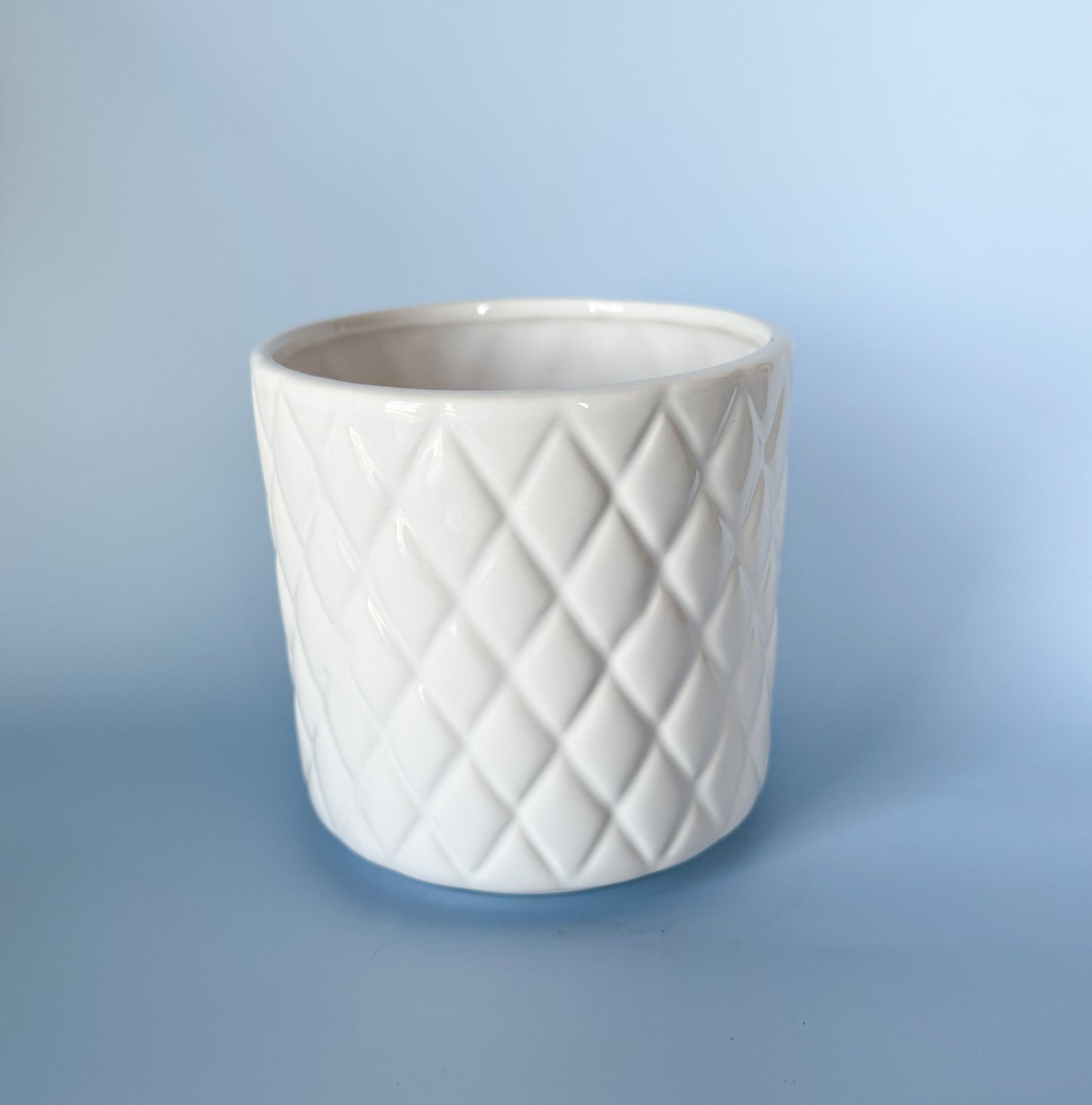 Diamond Texture White Ceramic Planter- 5in